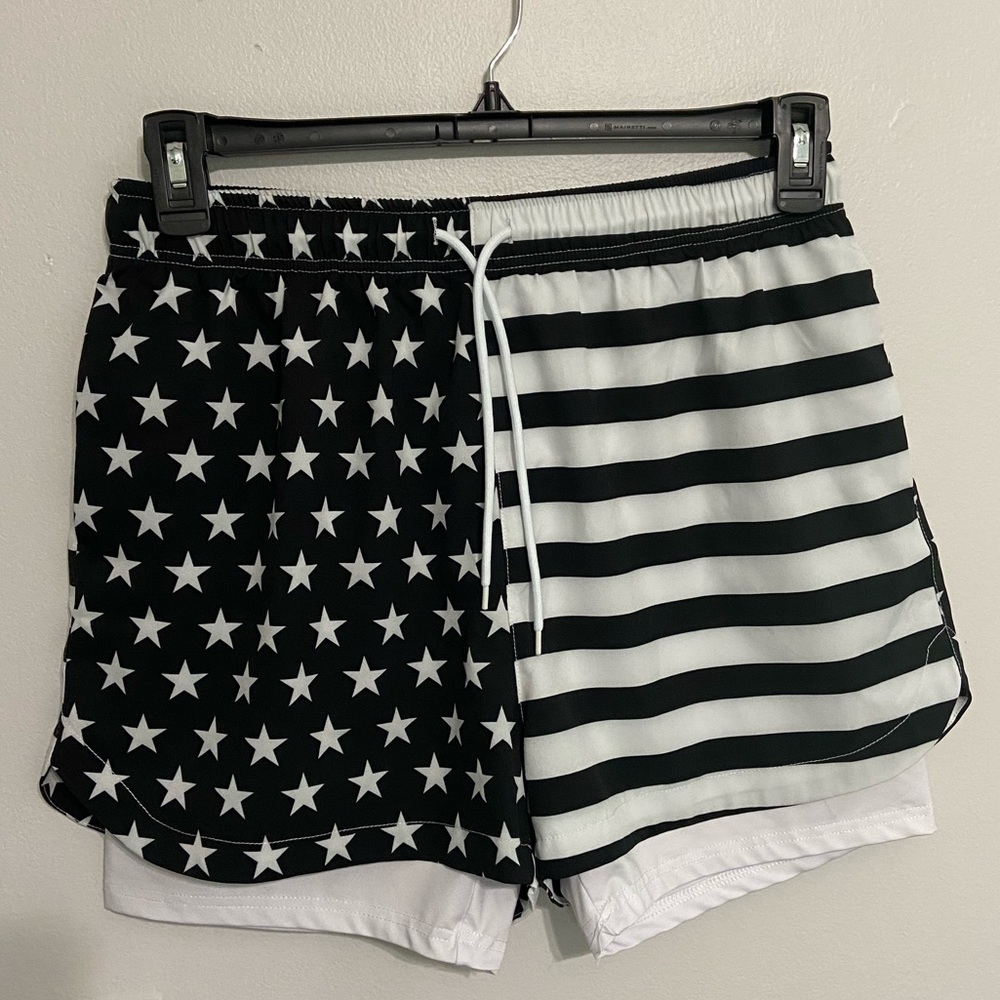 Men’s workout/running shorts with phone pocket